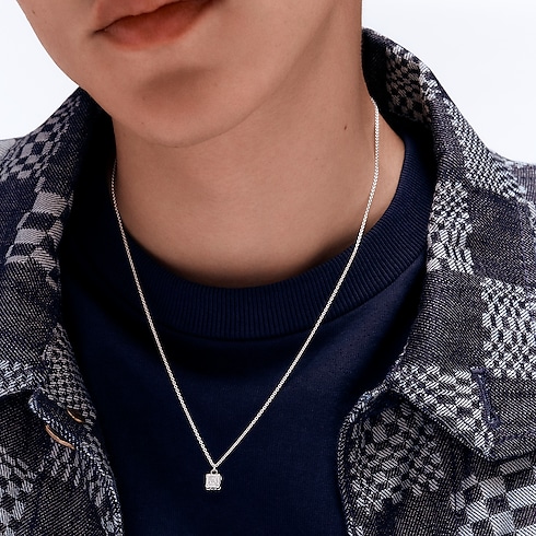 Jewelry Necklaces and Pendants Les Gastons Vuitton Trunk Pendant, White Gold and Diamond | Louis Vuitton ® (Product zoom)