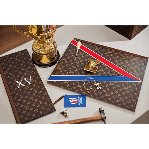 Library Hard Cover Books Louis Vuitton Trophies | Louis Vuitton ® (Product zoom)