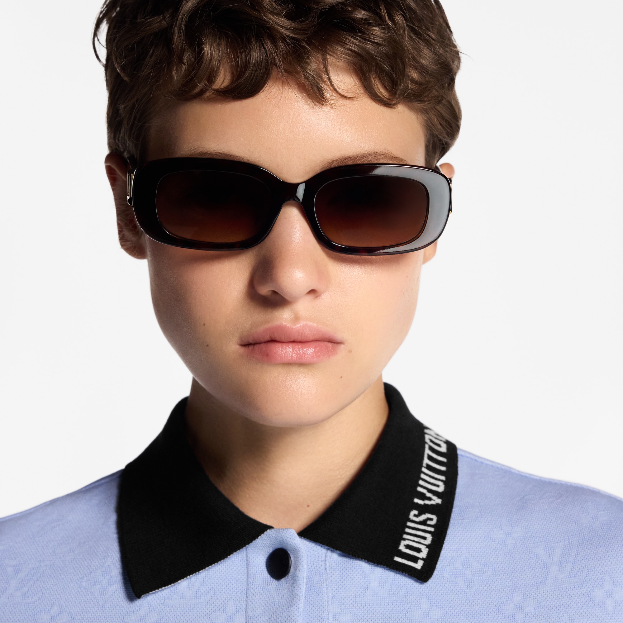 S00 Accessoires Lunettes Lunettes de soleil ovales LV-GO 14 | Louis Vuitton ® (Zoom produit)