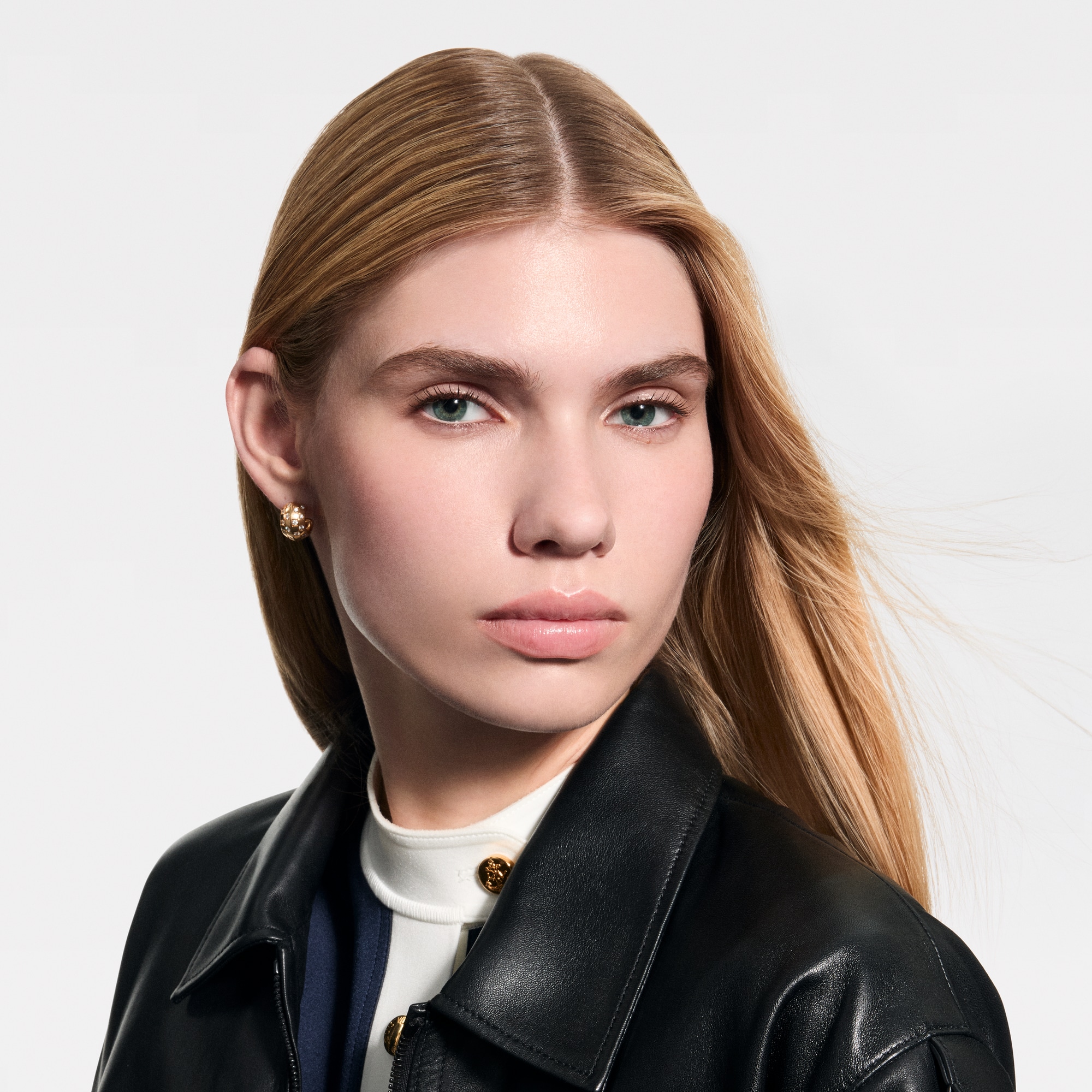  Lips } LV Baume - Lip Balm | Louis Vuitton ® (Product zoom)