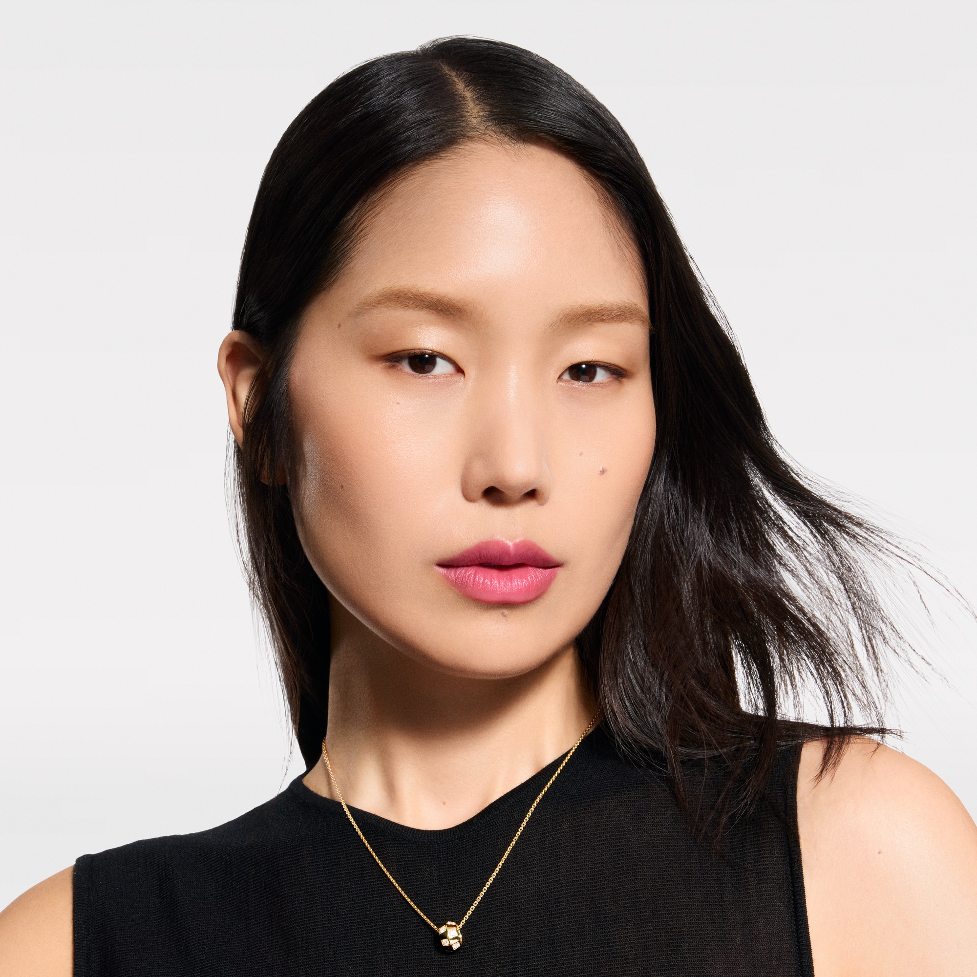  Lips } LV Baume - Lip Balm | Louis Vuitton ® (Product zoom)