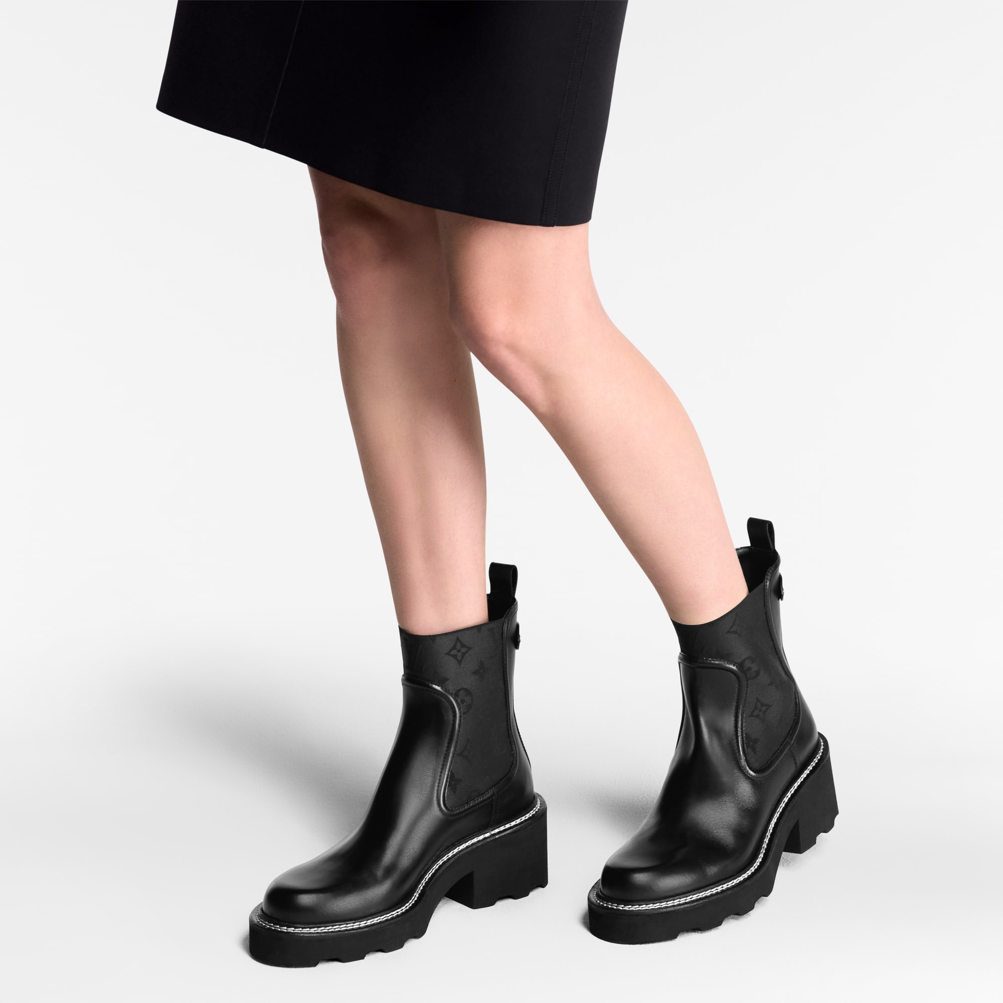  Shoes Boots and Ankle Boots LV Beaubourg Ankle Boot | Louis Vuitton ® (Product zoom)
