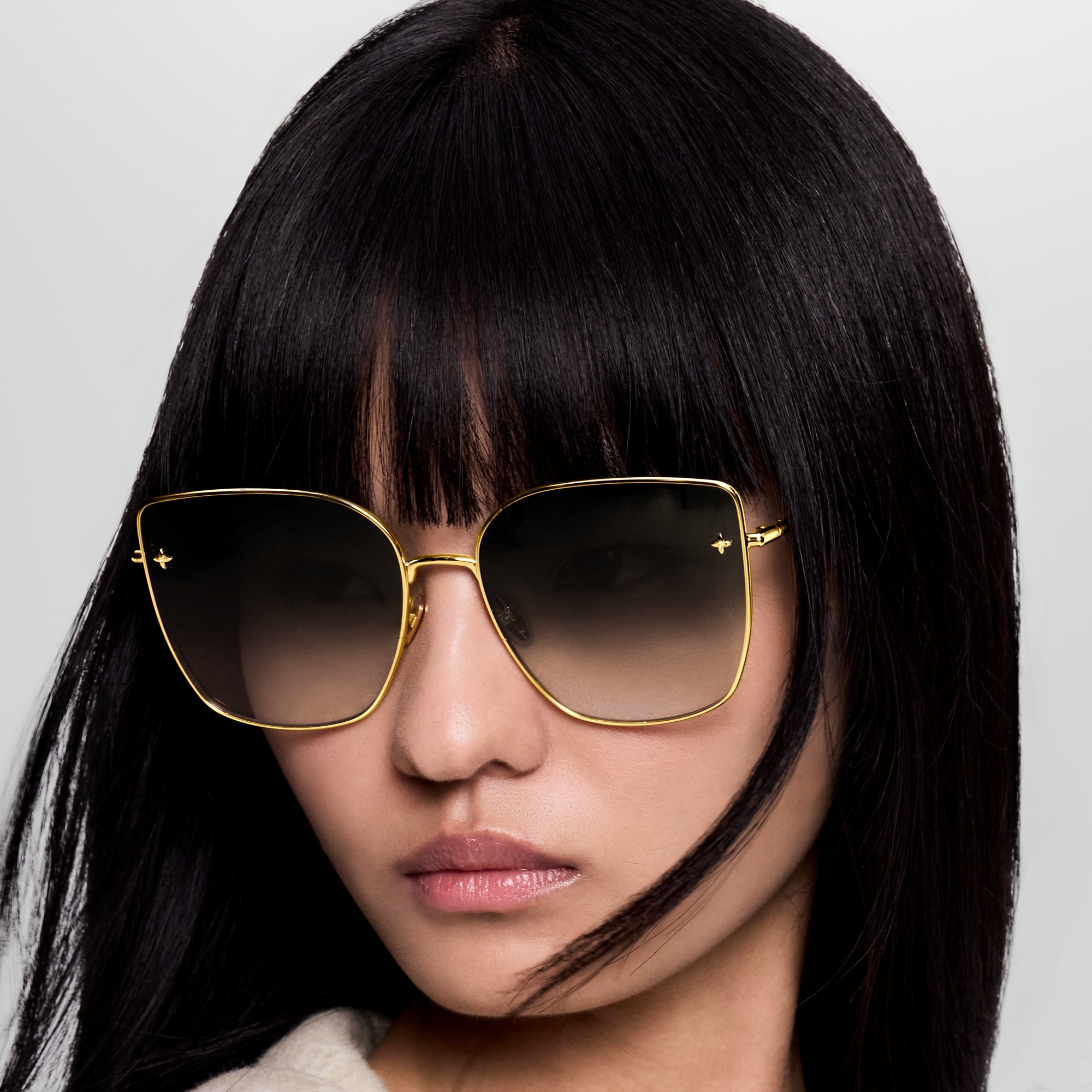 LOUIS VUITTON Black Gold Arrow Chain Sides Edge Cat Eye Sunglasses Louis Vuitton Cat Eye Sunglasses for Women for sale | eBay main image 3