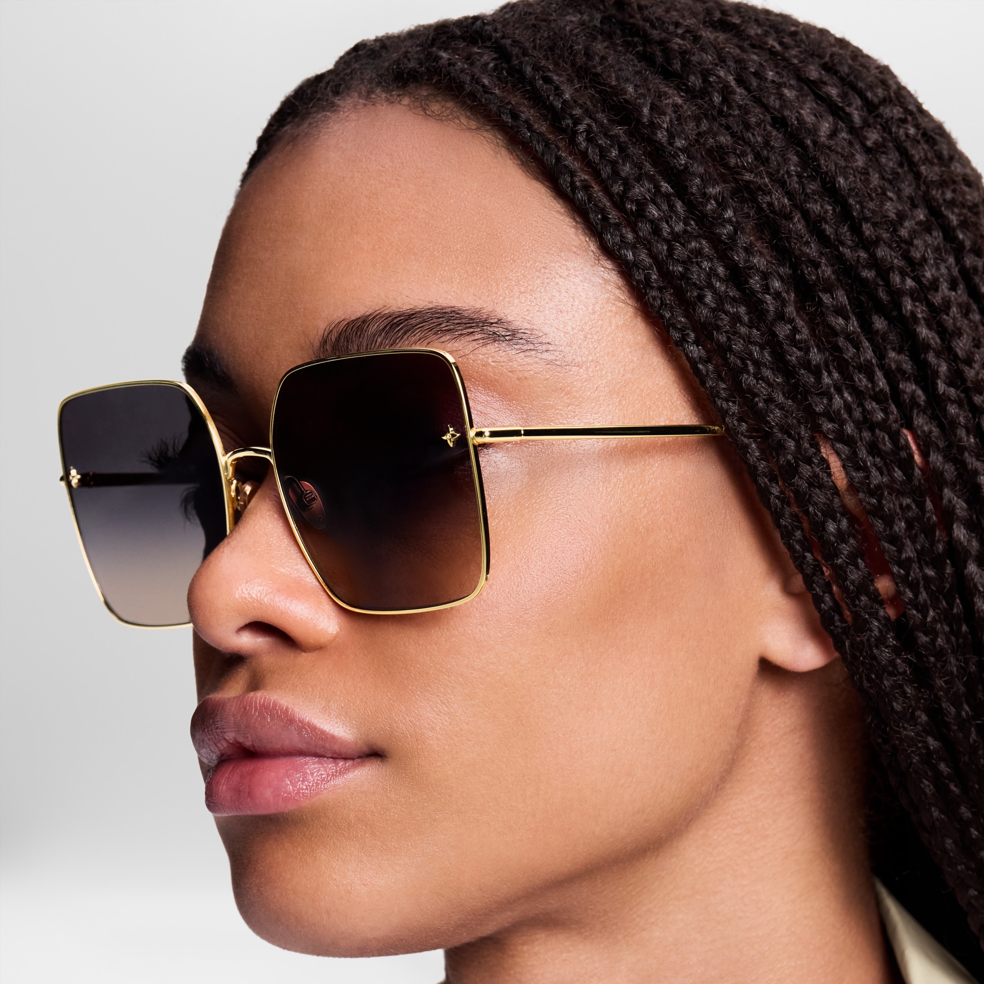 S00 Highlights and Gifts Beach Selection LV Charm Square Sunglasses | Louis Vuitton ® (Product zoom)