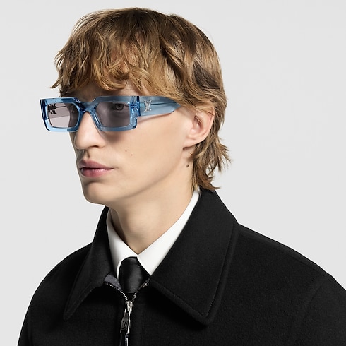 S00 Accessories Sunglasses LV Clash Low Square Sunglasses | Louis Vuitton ® (Product zoom)