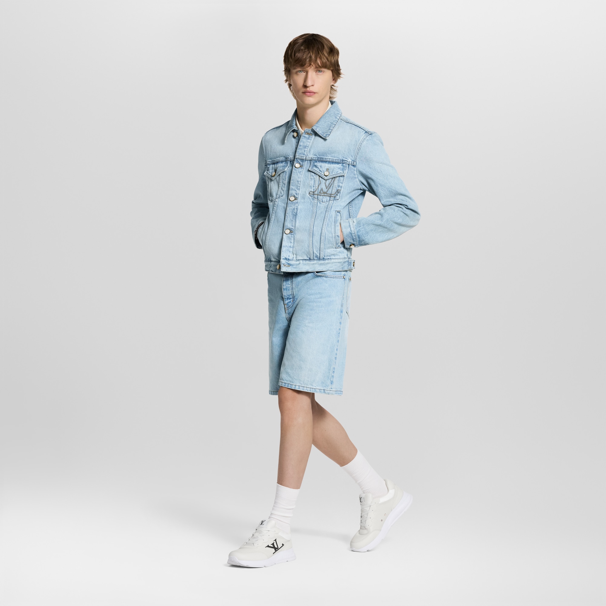  Shoes Sneakers LV Classic Sneaker | Louis Vuitton ® (Product zoom)