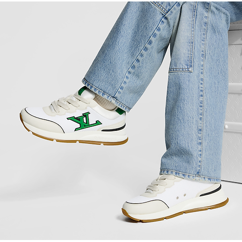 Shoes Sneakers LV Classic Sneaker | Louis Vuitton ® (Product zoom)