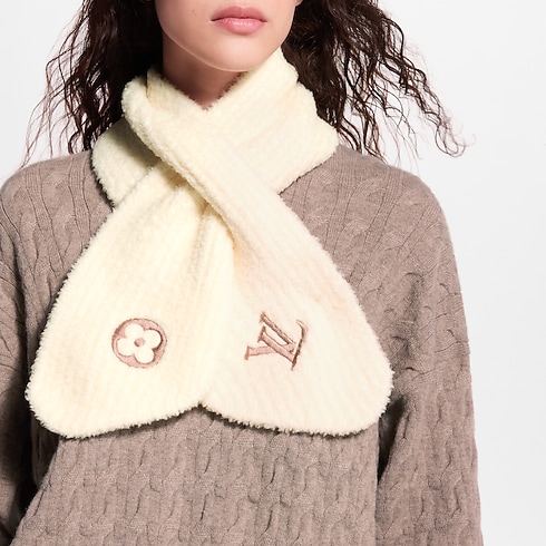 S00 Accessories Scarves LV Cozy Scarf | Louis Vuitton ® (Product zoom)
