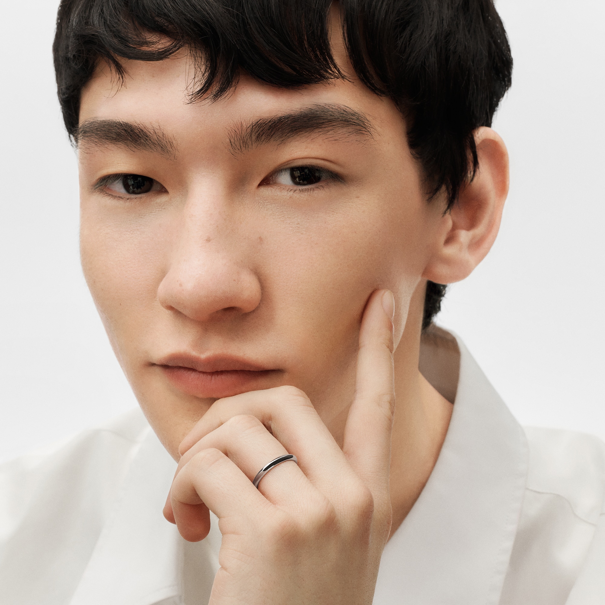  Catégories Wedding Bands LV Diamonds 2.5mm Wedding Band, Platinum | Louis Vuitton ® (Zoom produit)