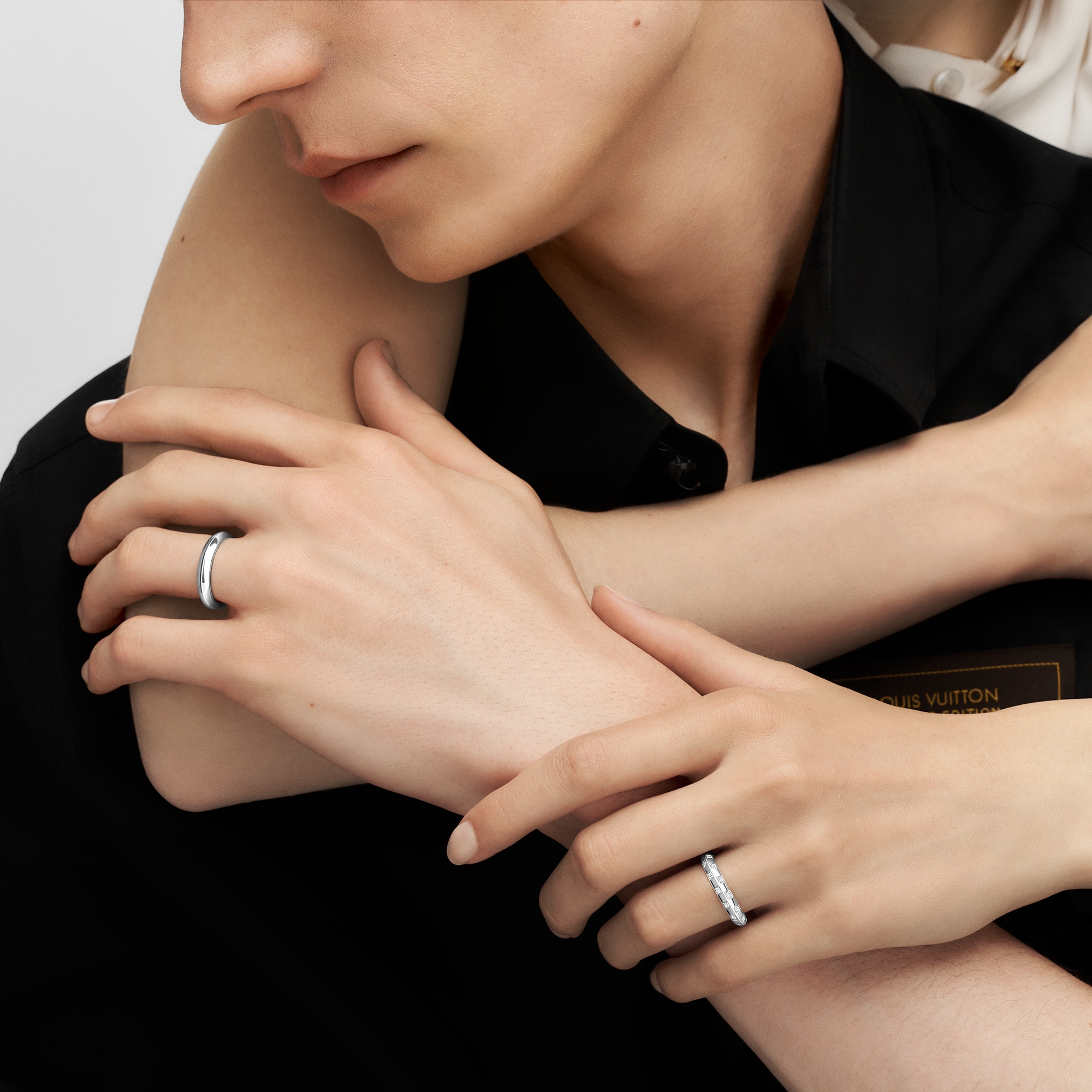  Categories Wedding Bands LV Diamonds 4mm Wedding Band, Platinum | Louis Vuitton ® (Product zoom)