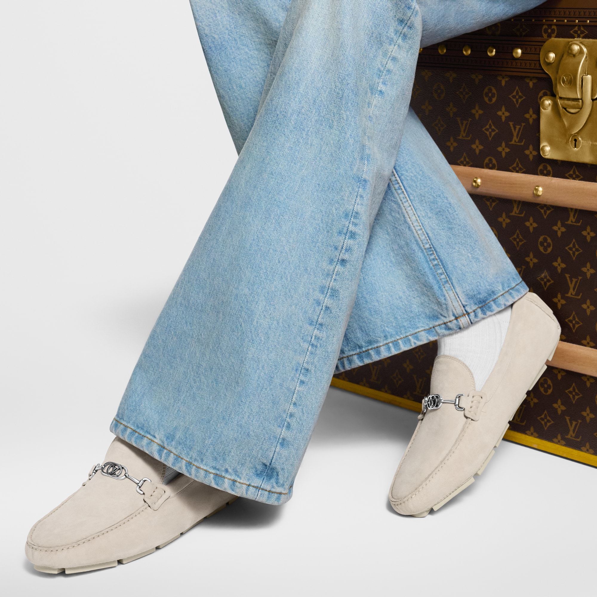  Shoes Loafers and Moccasins LV Driver Moccasin | Louis Vuitton ® (Product zoom)