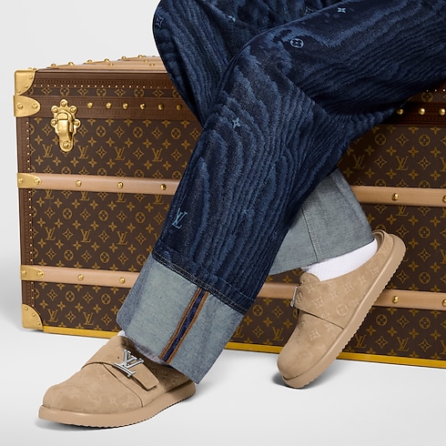 Shoes Sandals LV Easy Mule | Louis Vuitton ® (Product zoom)