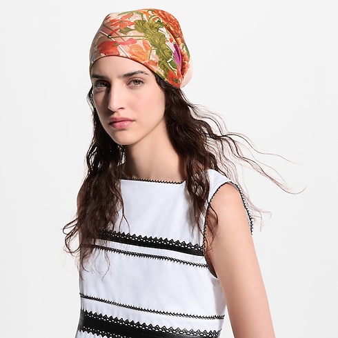S00 Accessories Silk Squares and Bandeaus LV En Fleurs Square 90 | Louis Vuitton ® (Product zoom)
