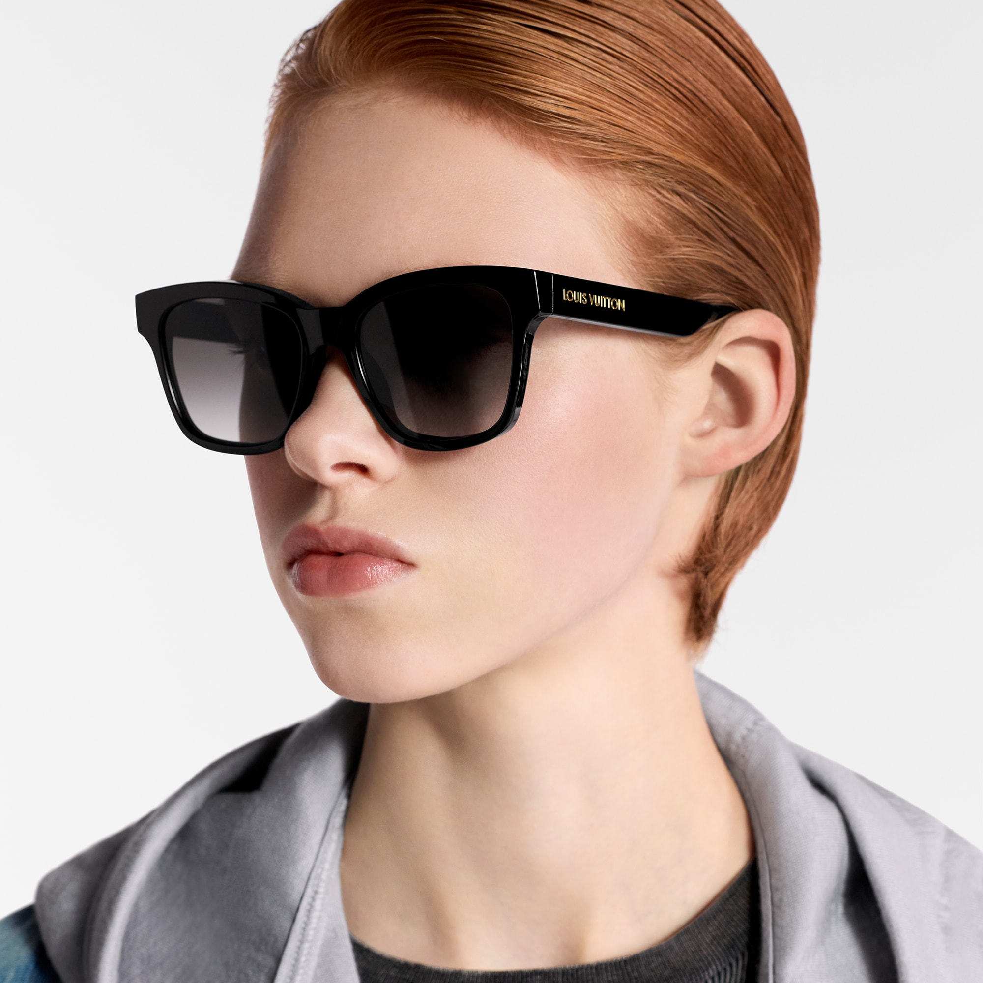 S00 Accessories Eyewear LV Essential Square Sunglasses | Louis Vuitton ® (Product zoom)