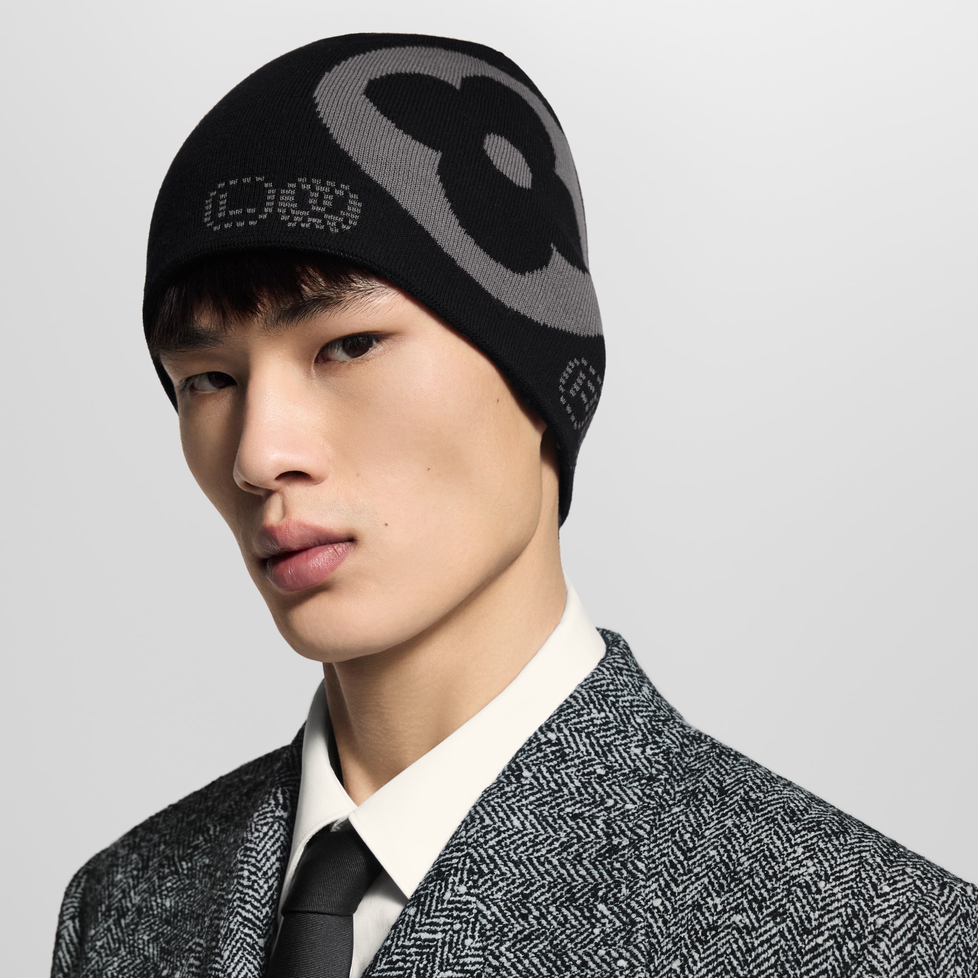 S00 Accessories Hats, Beanies and Gloves LV Fit Monogram Beanie | Louis Vuitton ® (Product zoom)