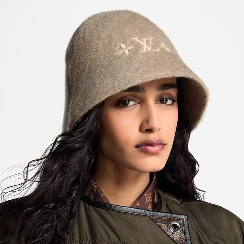 S00 Accessories Hats and Gloves LV Fluffy Hat | Louis Vuitton ® (Product zoom)