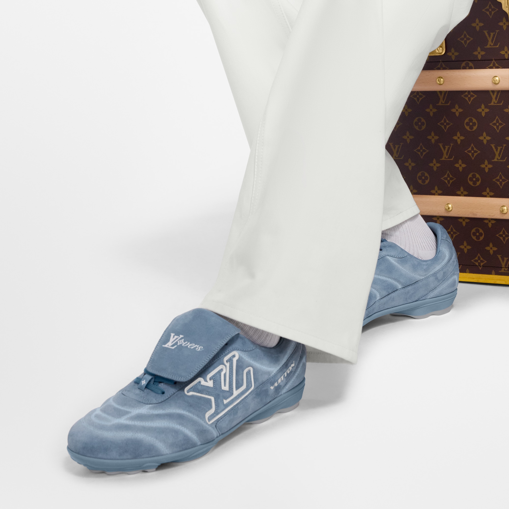  Shoes Sneakers LV Footprint Soccer | Louis Vuitton ® (Product zoom)