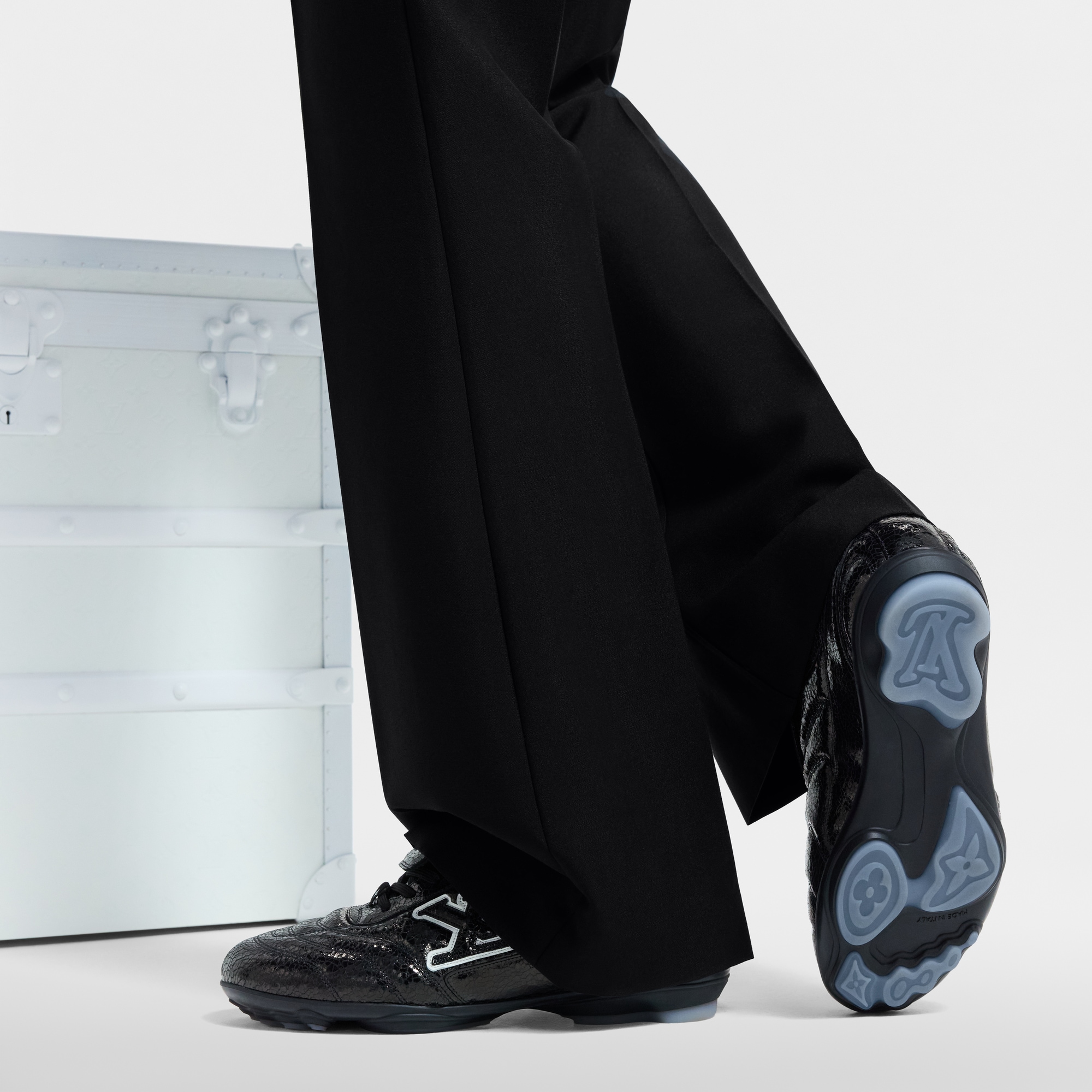  Shoes Sneakers LV Footprint Soccer Sneaker | Louis Vuitton ® (Product zoom)