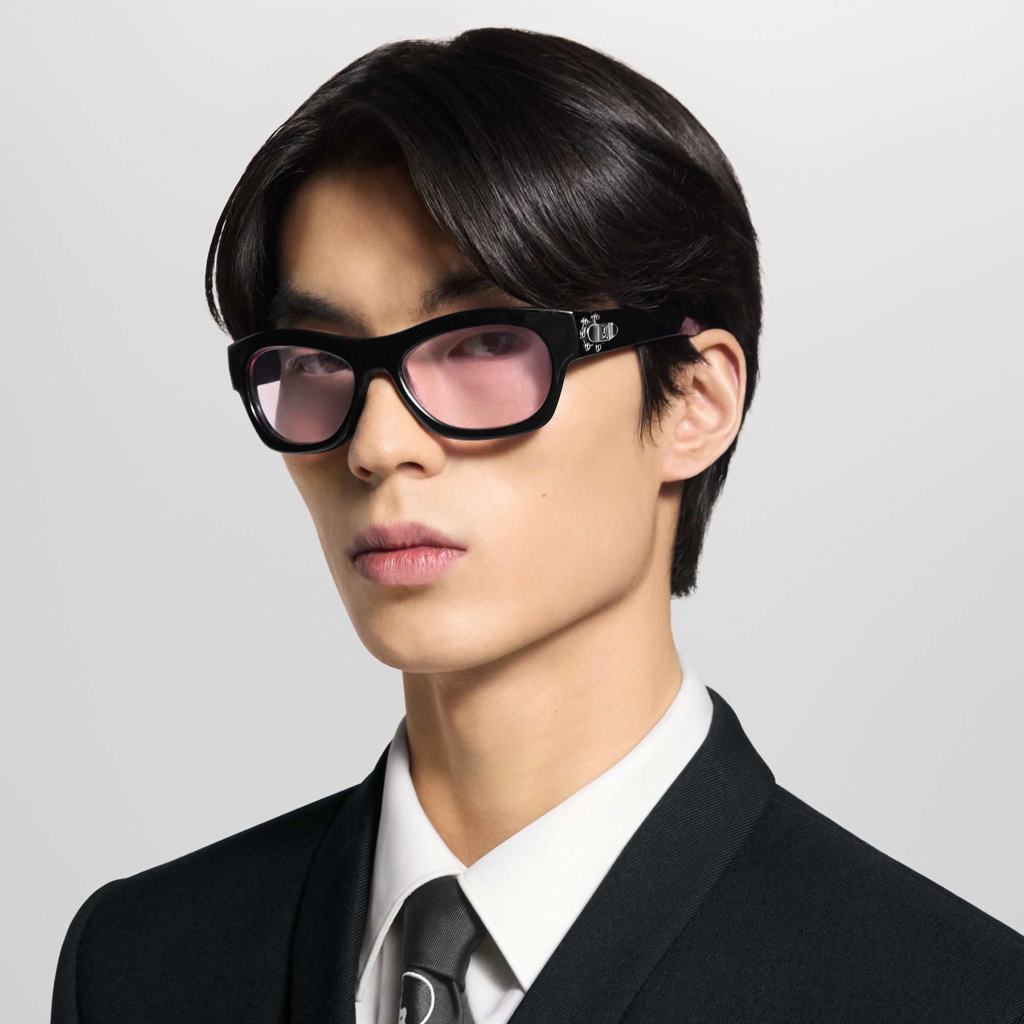 S00 Accessories Sunglasses LV Frog Round Square Sunglasses | Louis Vuitton ® (Product zoom)