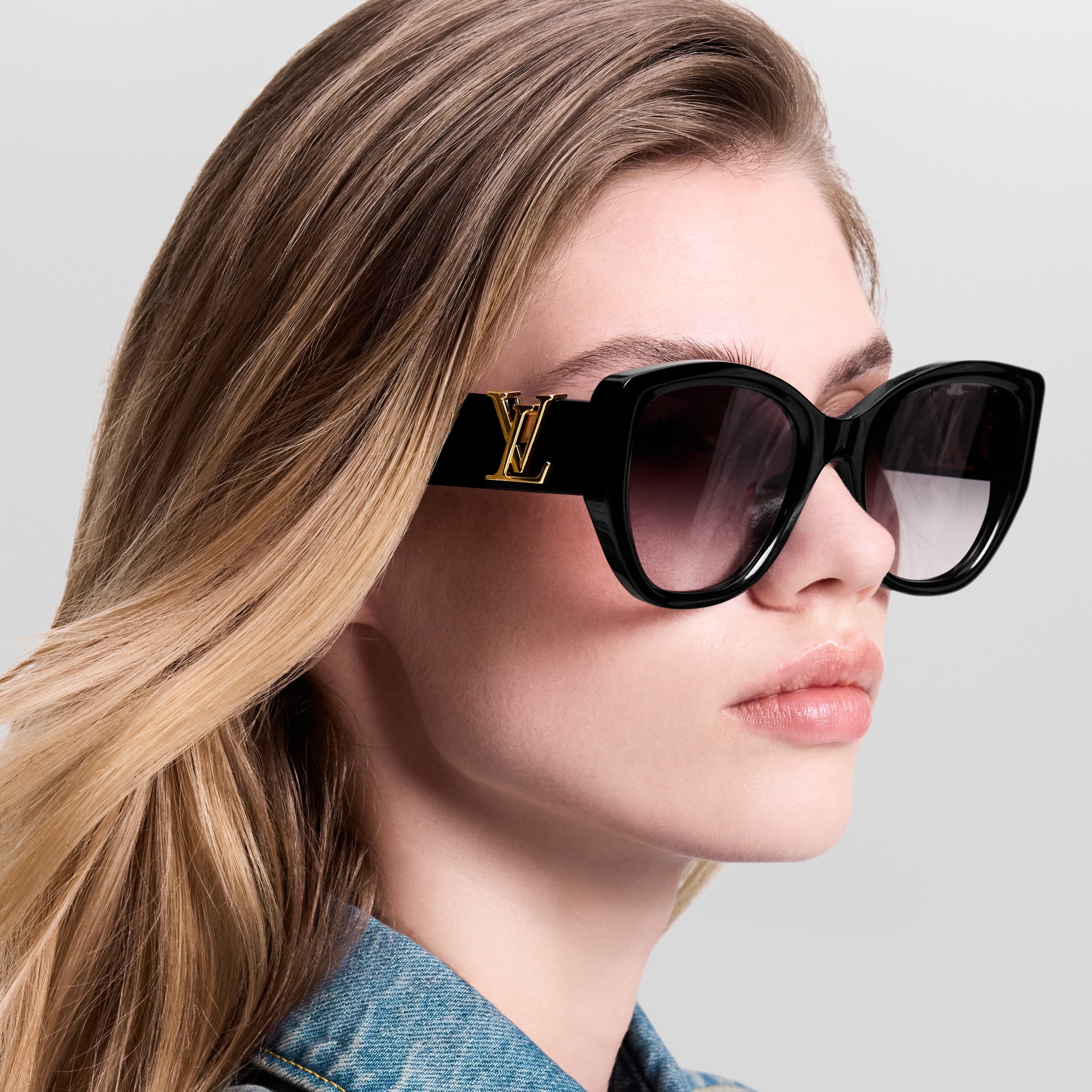 LV Icon Cat Eye Sunglasses S00 - Women - Accessories | LOUIS  display picture 3
