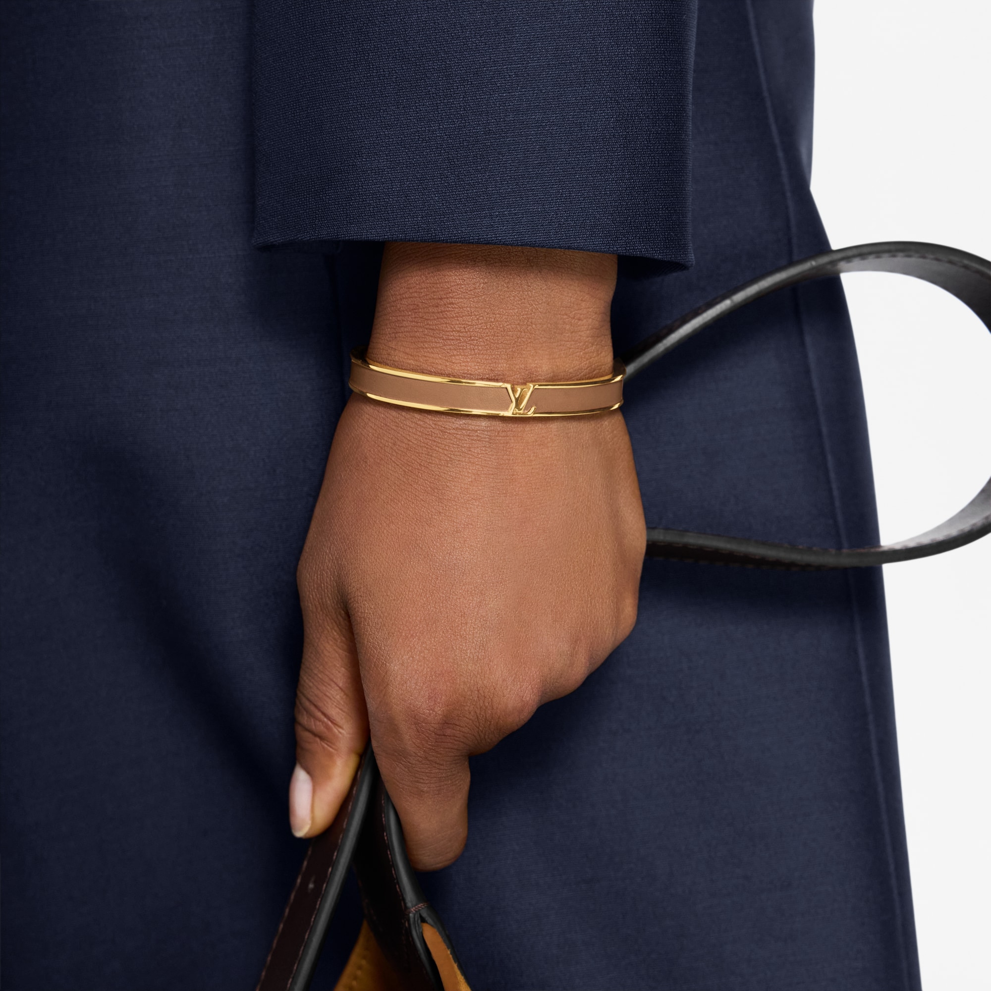 S00 Fashion Jewelry All Fashion Jewelry LV Initiales Bracelet | Louis Vuitton ® (Product zoom)