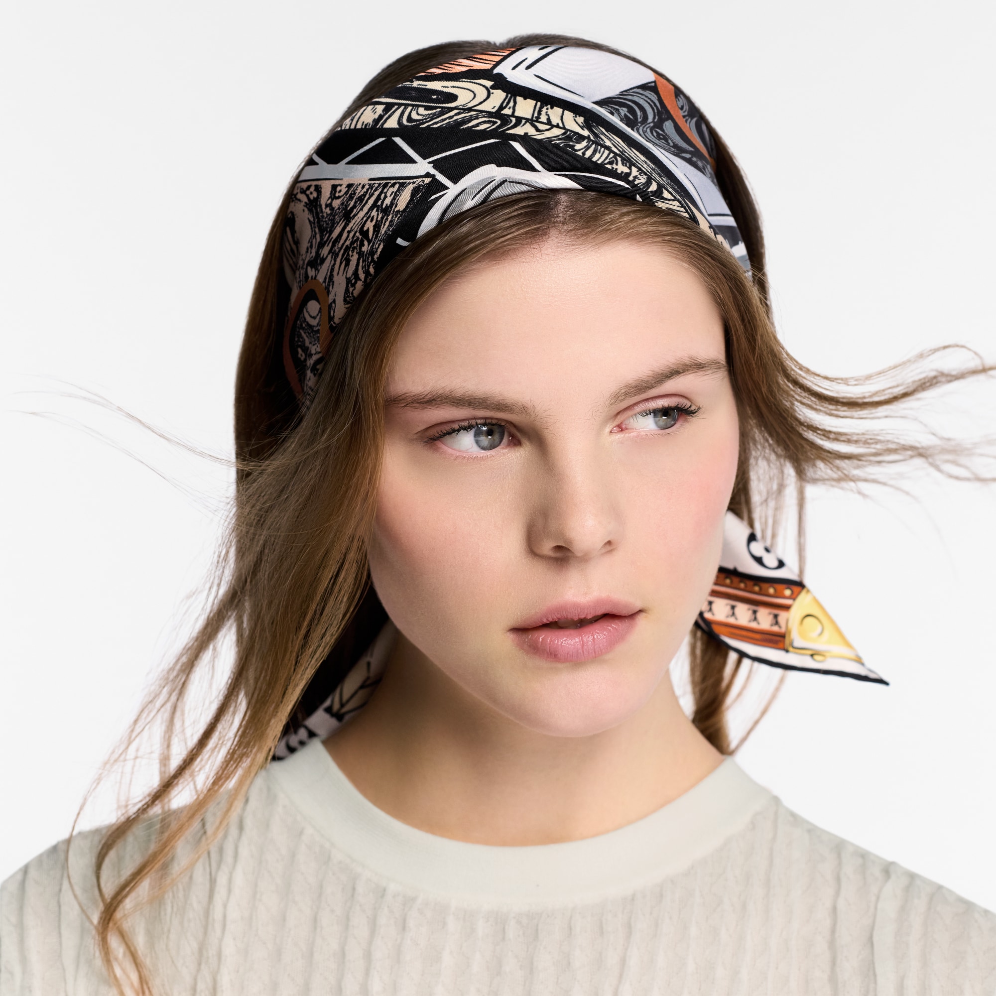 S00 Accessories Silk Squares and Bandeaus  LV Library Square 70 | Louis Vuitton ® (Product zoom)