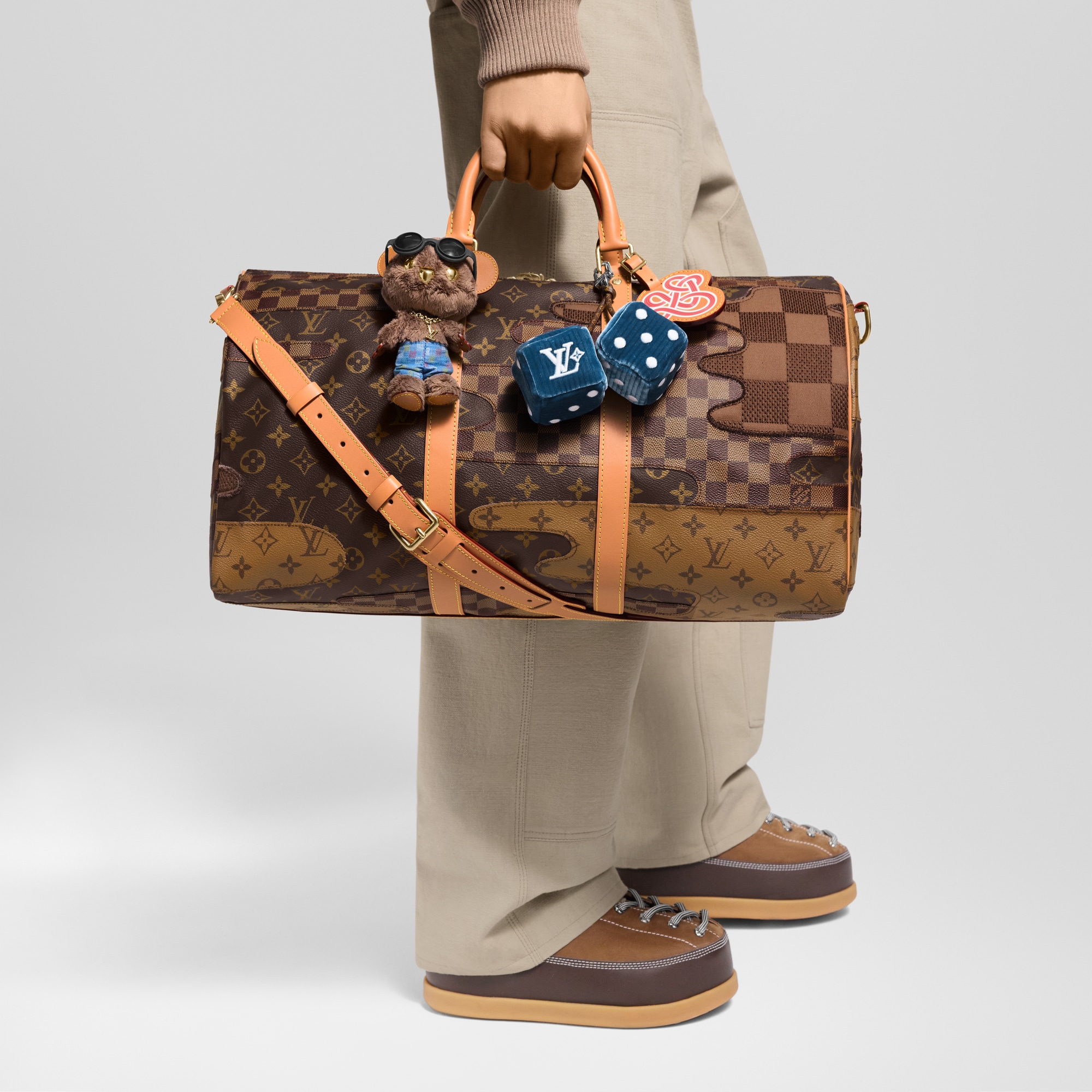 S00 Accessories Key Holders and Bag Charms LV Lucky Dice Bag Charm

 | Louis Vuitton ® (Product zoom)