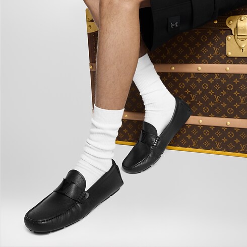 Shoes Loafers and Moccasins LV Monza Taiga | Louis Vuitton ® (Product zoom)