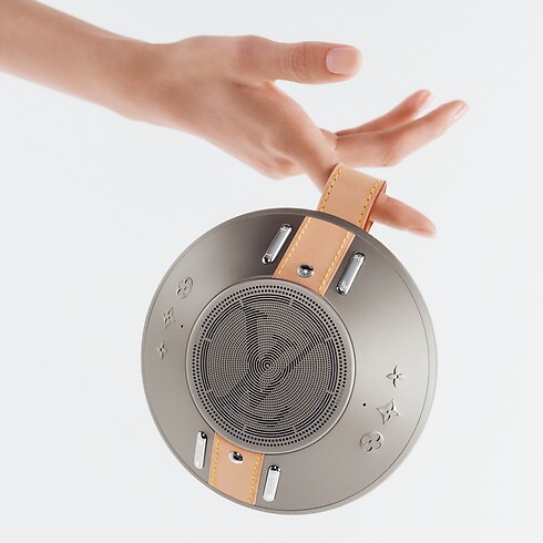 Watchmaking Connected Objects LV Nanogram Speaker Silver | Louis Vuitton ® (Product zoom)