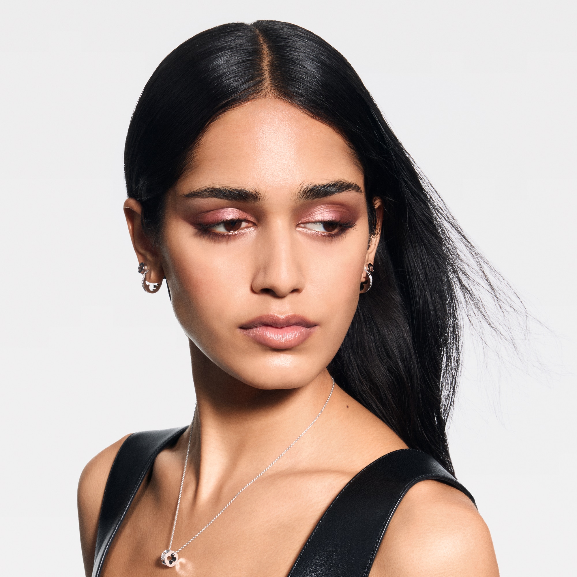  Eyes } LV Ombres - Eyeshadow Palette Refill | Louis Vuitton ® (Product zoom)