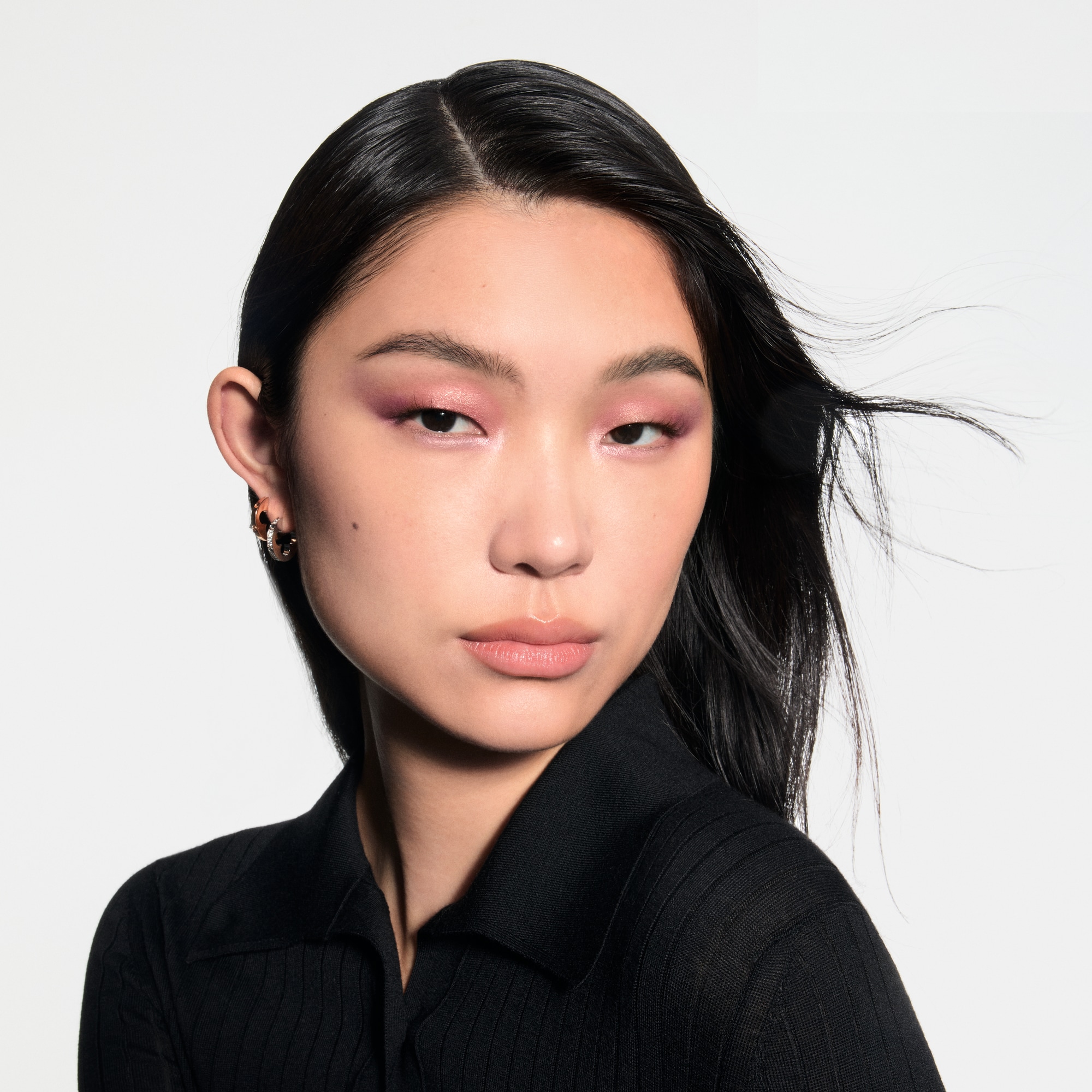  Eyes } LV Ombres - Eyeshadow Palette Refill | Louis Vuitton ® (Product zoom)