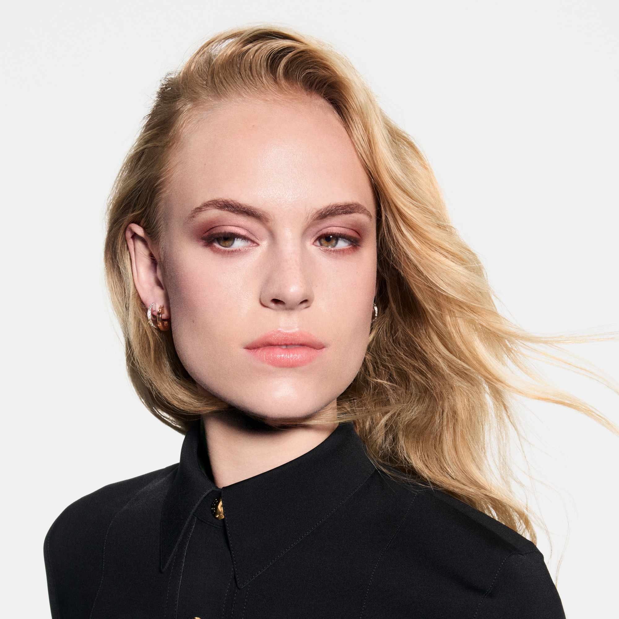  Eyes } LV Ombres - Eyeshadow Palette Refill | Louis Vuitton ® (Product zoom)