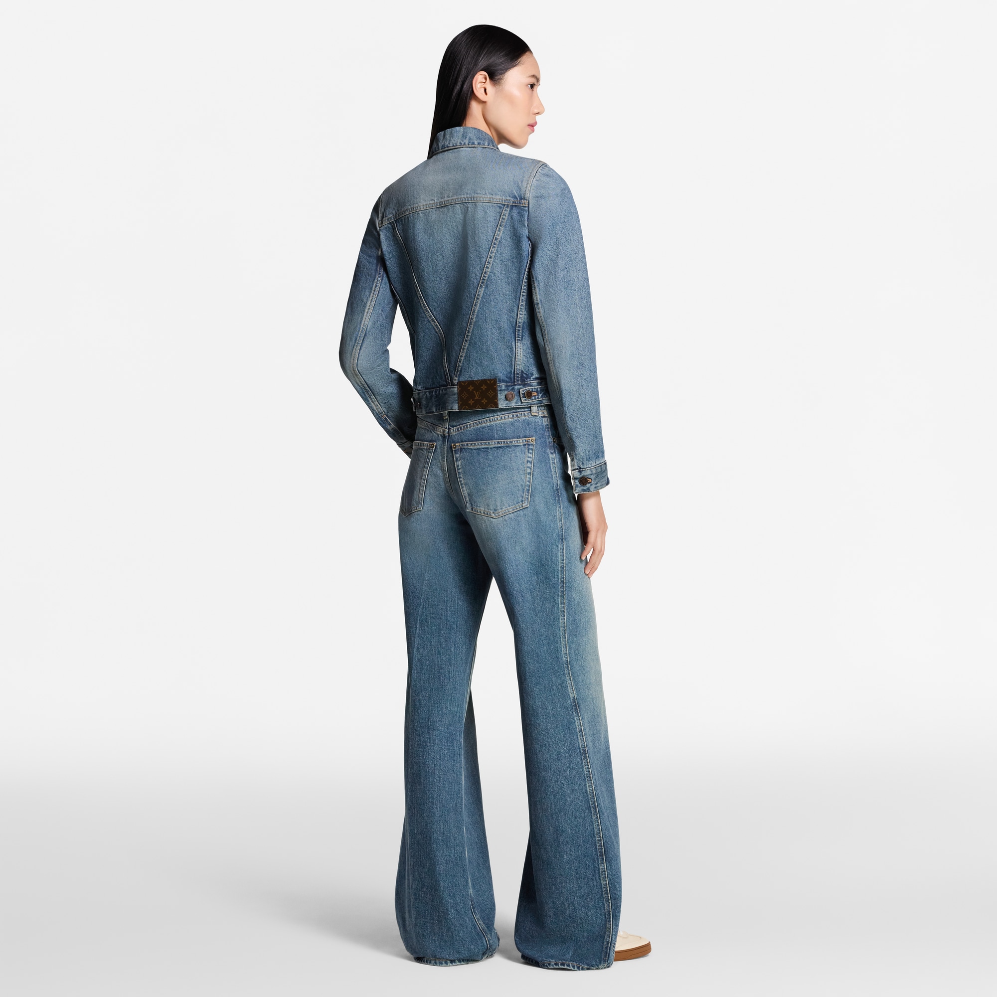  Ready-to-Wear Coats and Jackets LV Patch Denim Jacket
 | Louis Vuitton ® (Product zoom)