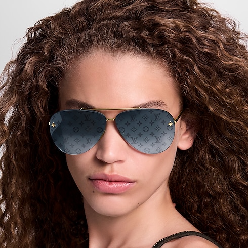 S00 Accessories Eyewear LV Pilot Light Sunglasses | Louis Vuitton ® (Product zoom)