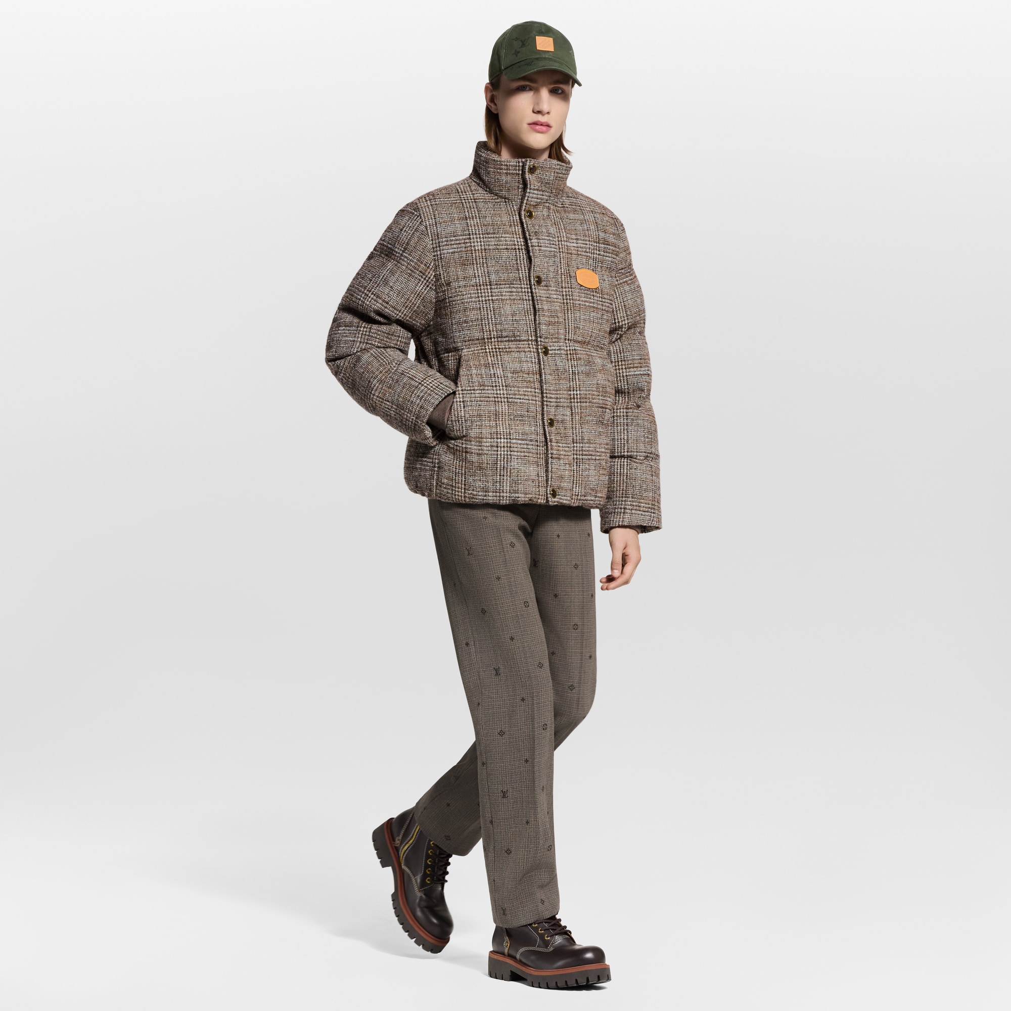  Shoes Boots LV Remix Combat Boot | Louis Vuitton ® (Product zoom)