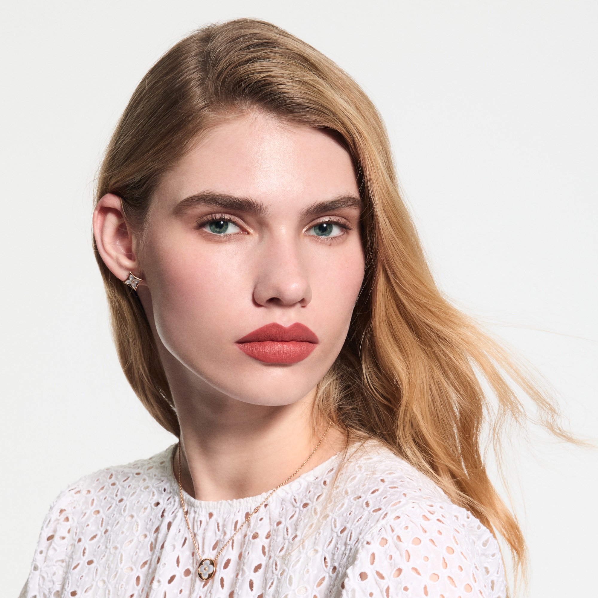  Lips } LV Rouge - Matte Lipstick | Louis Vuitton ® (Product zoom)