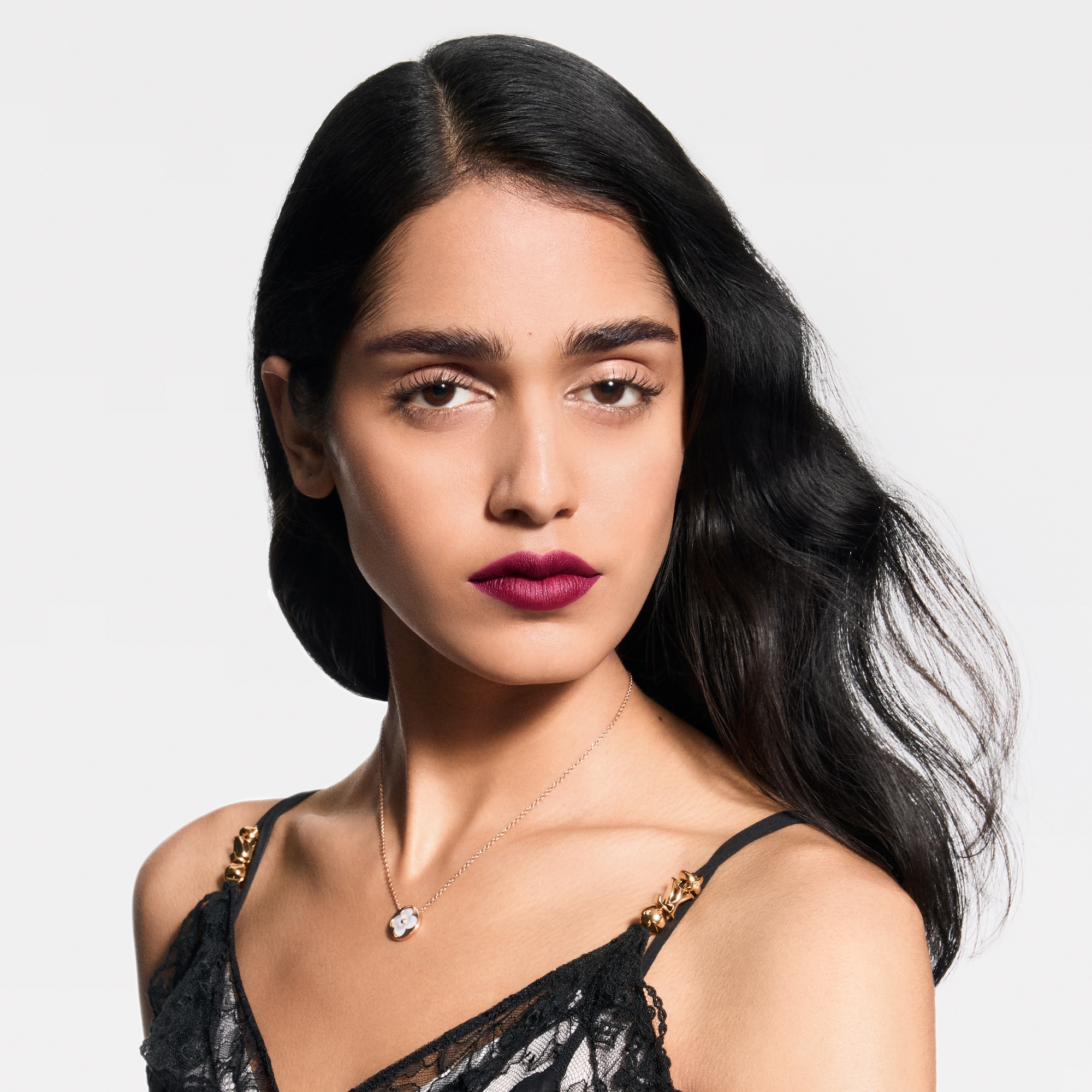  Lips } LV Rouge - Matte Lipstick | Louis Vuitton ® (Product zoom)