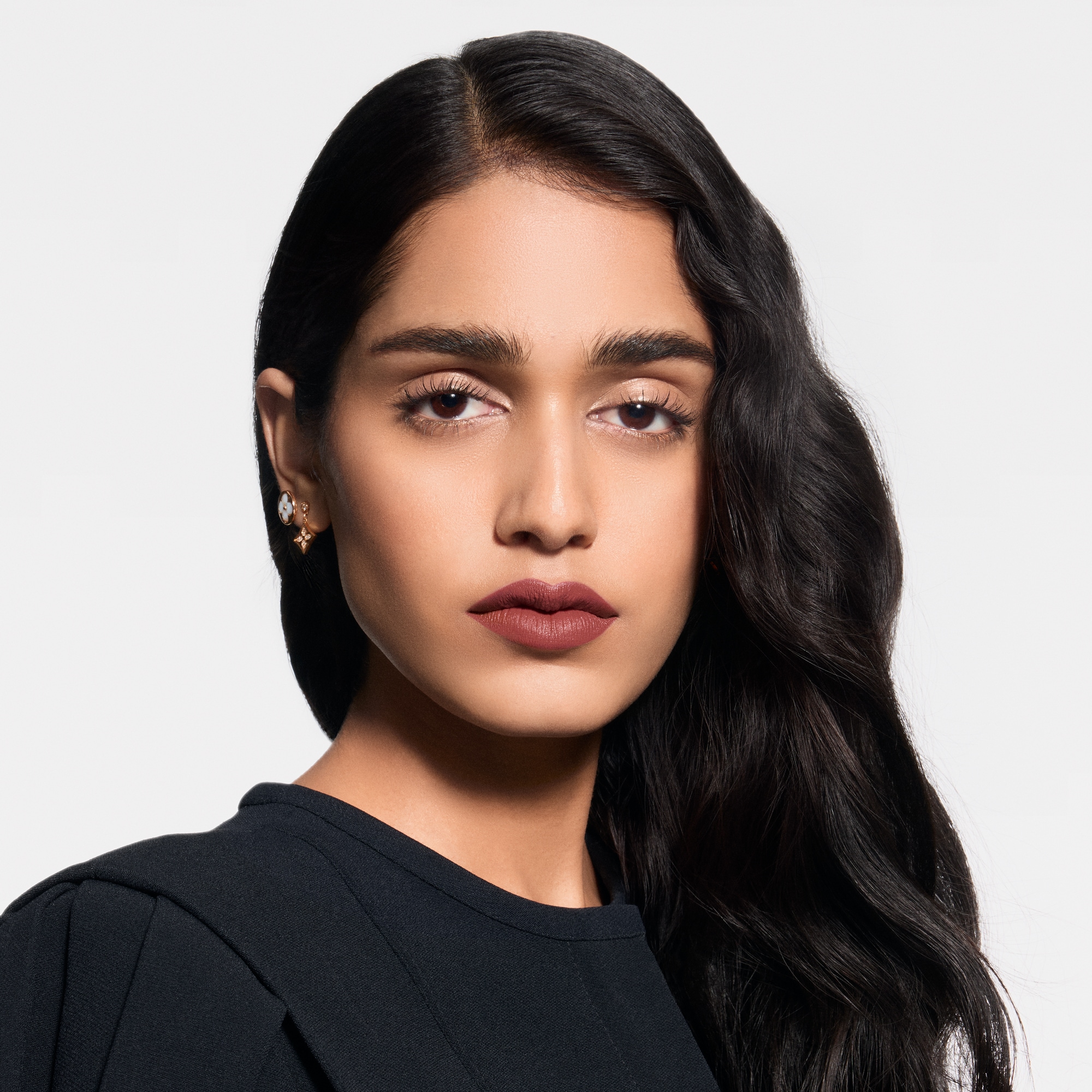  Lips } LV Rouge - Matte Lipstick | Louis Vuitton ® (Product zoom)