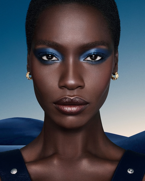 Lèvres } LV Rouge - Recharge de rouge à lèvres satin | Louis Vuitton ®