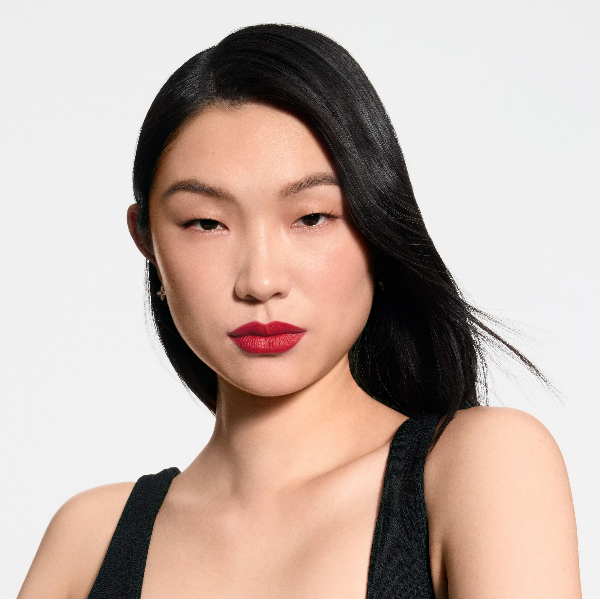  Lèvres } LV Rouge - Rouge à lèvres mat | Louis Vuitton ® (Zoom produit)