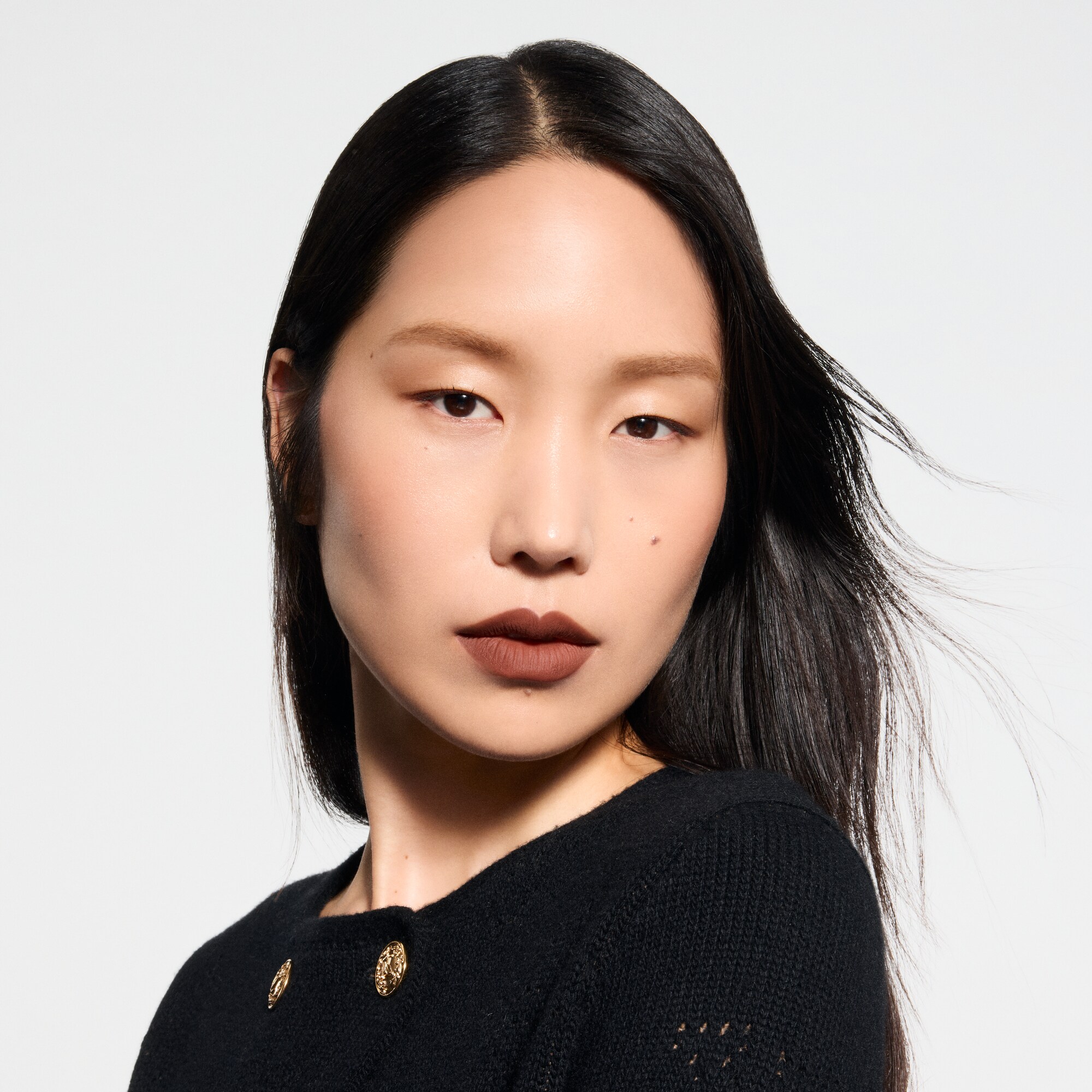  Lèvres } LV Rouge - Rouge à lèvres mat | Louis Vuitton ® (Zoom produit)