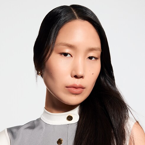 Lèvres } LV Rouge - Rouge à lèvres satin | Louis Vuitton ® (Zoom produit)