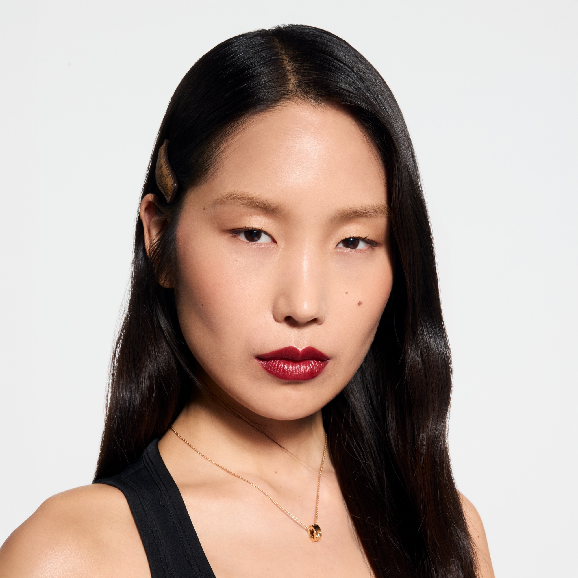  Lips } LV Rouge - Satin Lipstick | Louis Vuitton ® (Product zoom)