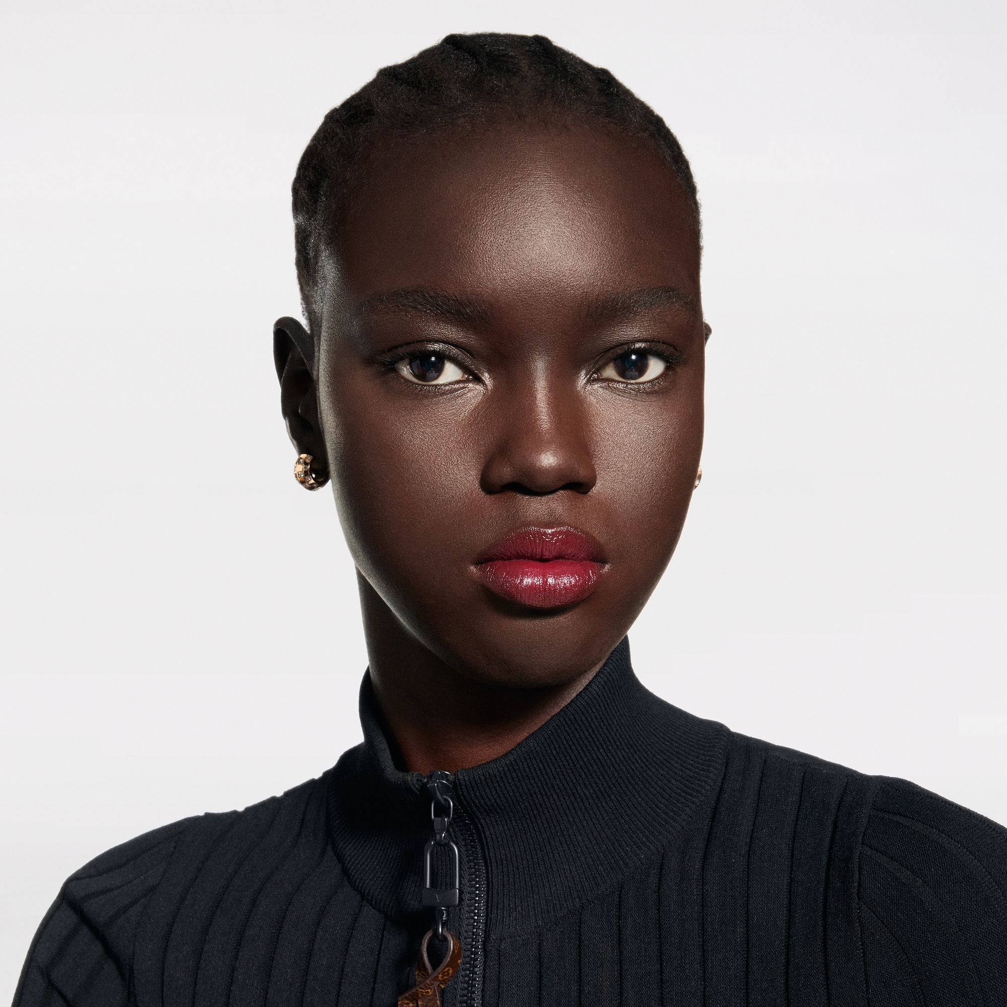  Lips } LV Rouge - Satin Lipstick | Louis Vuitton ® (Product zoom)