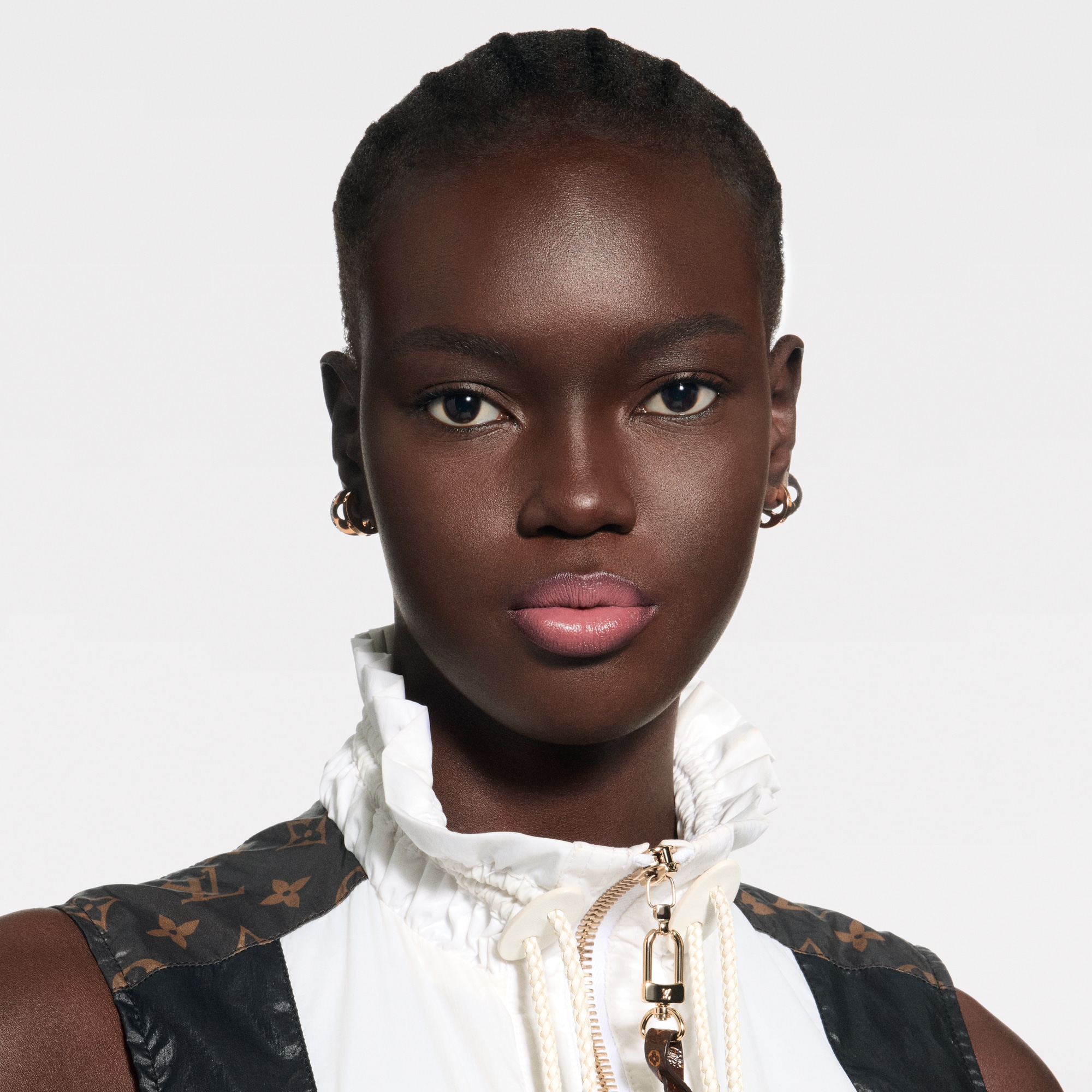  Lips } LV Rouge - Satin Lipstick | Louis Vuitton ® (Product zoom)