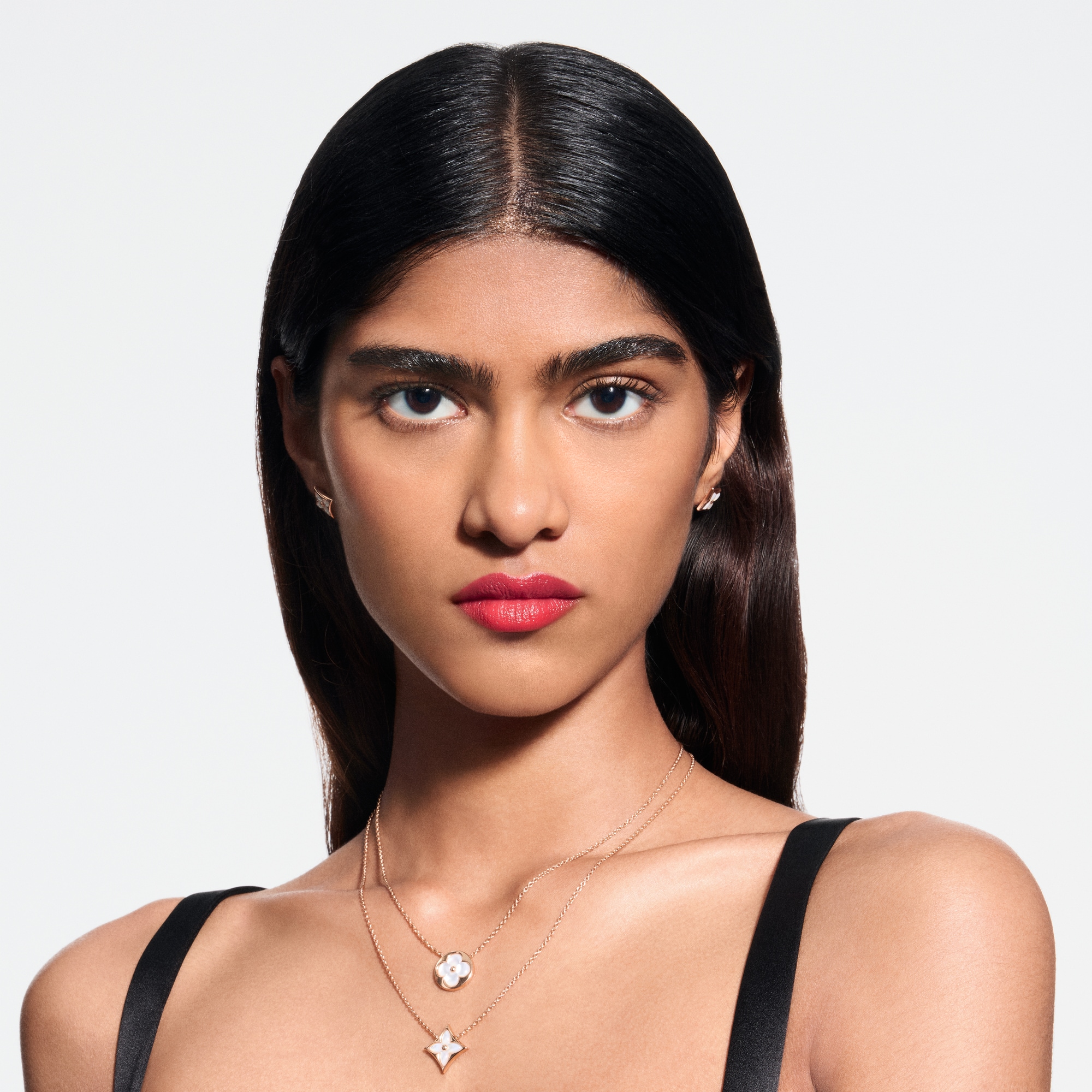  Lips } LV Rouge - Satin Lipstick | Louis Vuitton ® (Product zoom)