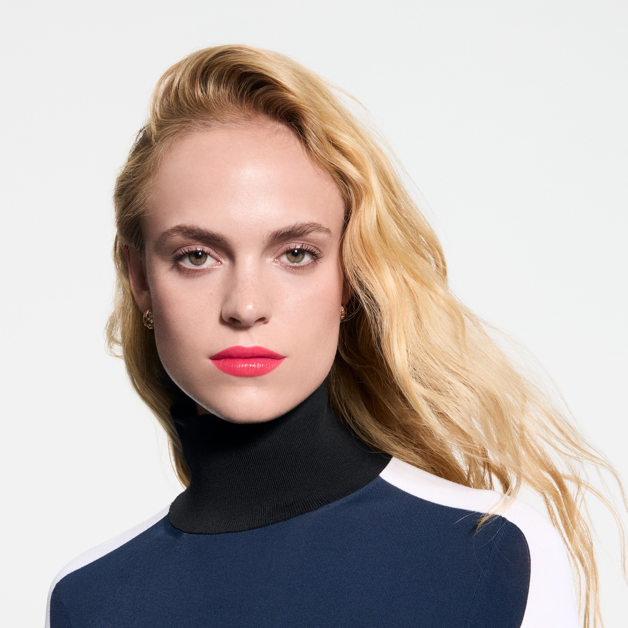  Lips } LV Rouge - Satin Lipstick | Louis Vuitton ® (Product zoom)