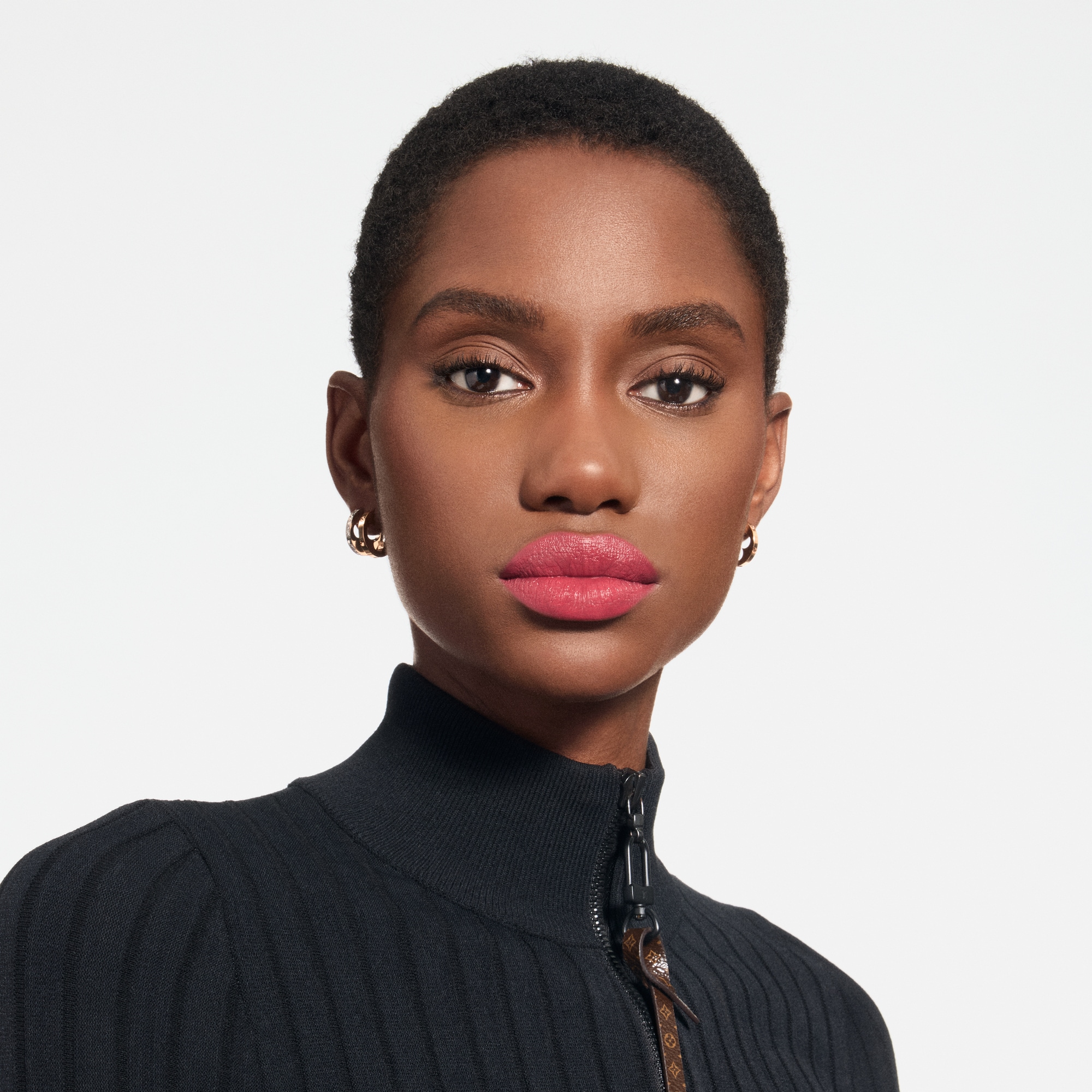  Lips } LV Rouge - Satin Lipstick Refill | Louis Vuitton ® (Product zoom)