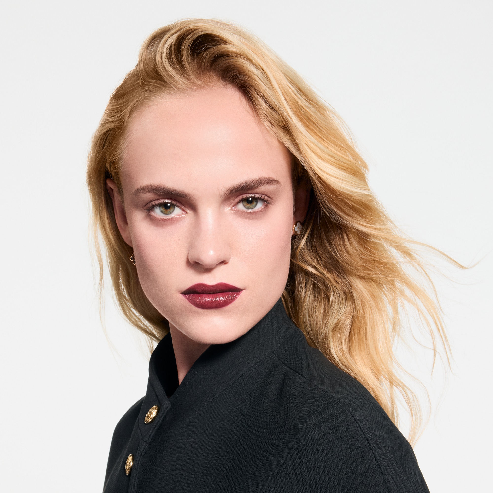  Lips } LV Rouge - Satin Lipstick Refill | Louis Vuitton ® (Product zoom)