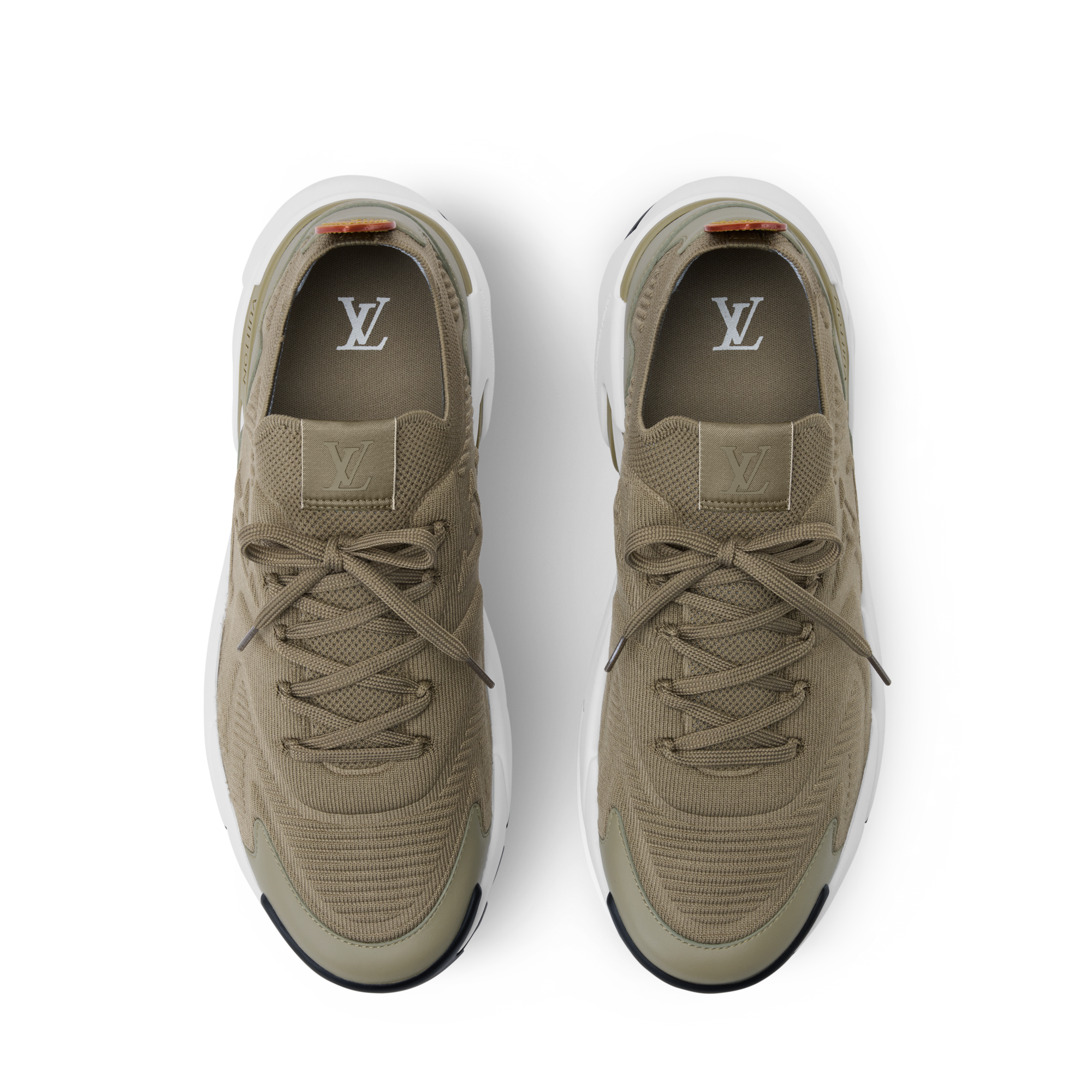  Shoes Loafers and Moccasins LV Runner Tatic Sneaker | Louis Vuitton ® (Product zoom)